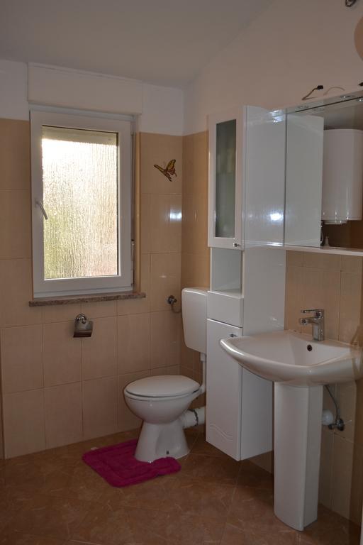 Apartment Greta,50 Meters To The Beach Banjole Phòng bức ảnh