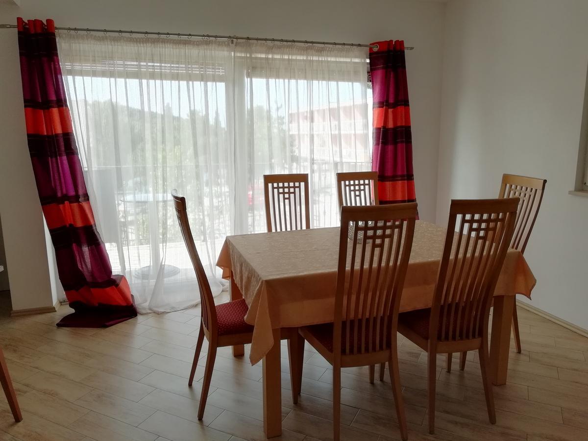 Apartment Greta,50 Meters To The Beach Banjole Ngoại thất bức ảnh
