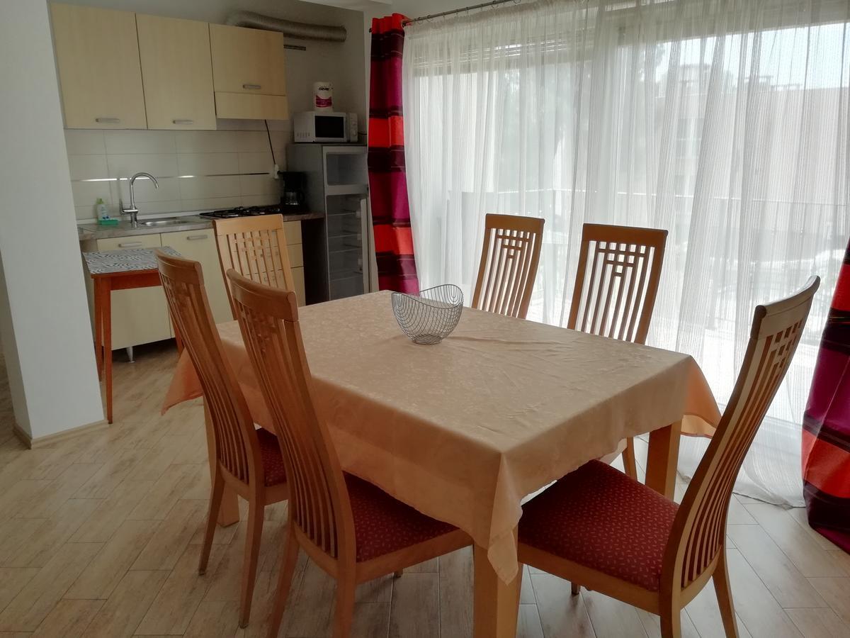 Apartment Greta,50 Meters To The Beach Banjole Ngoại thất bức ảnh